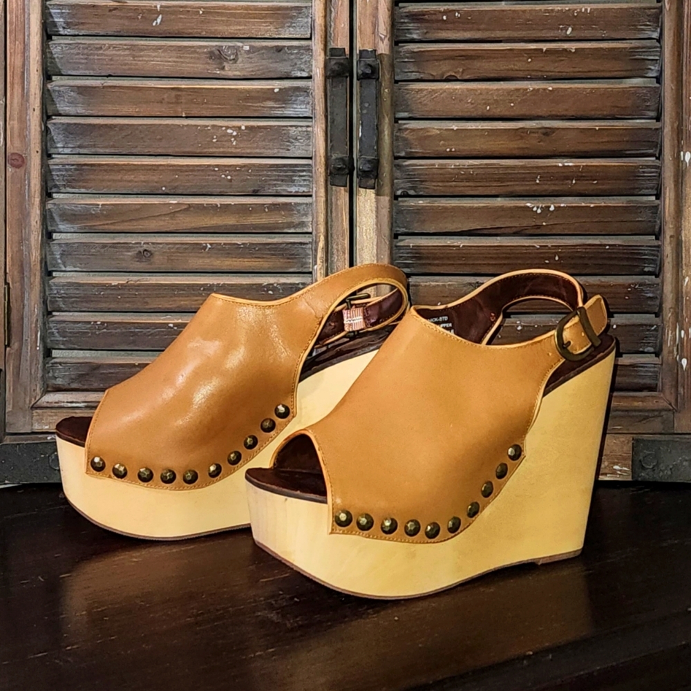 Jeffrey Campbell